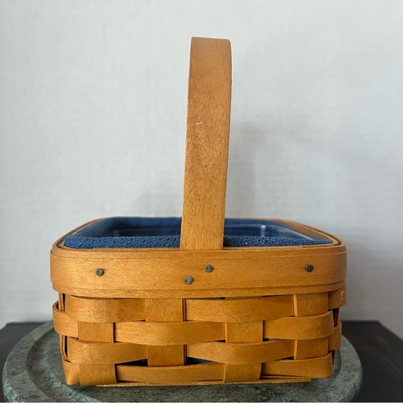 Vintage‎ Longaberger basket - Picture 1 of 5